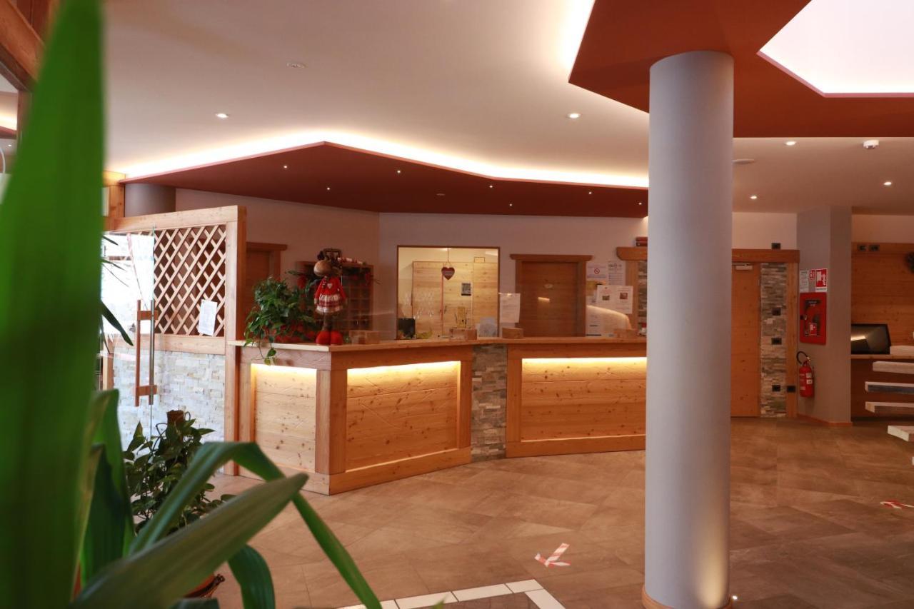 Alpen Garten Hotel Margherita Rumo المظهر الخارجي الصورة