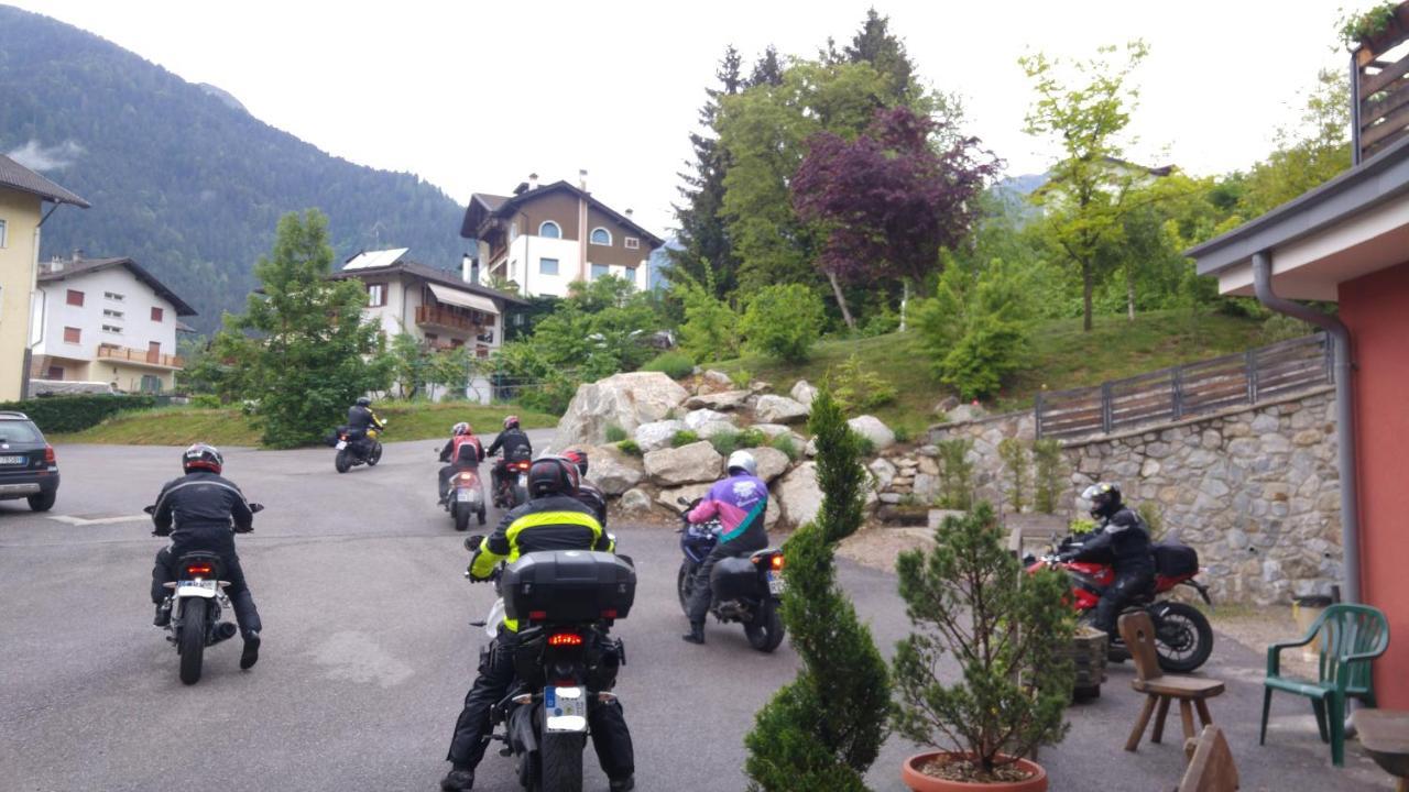 Alpen Garten Hotel Margherita Rumo المظهر الخارجي الصورة