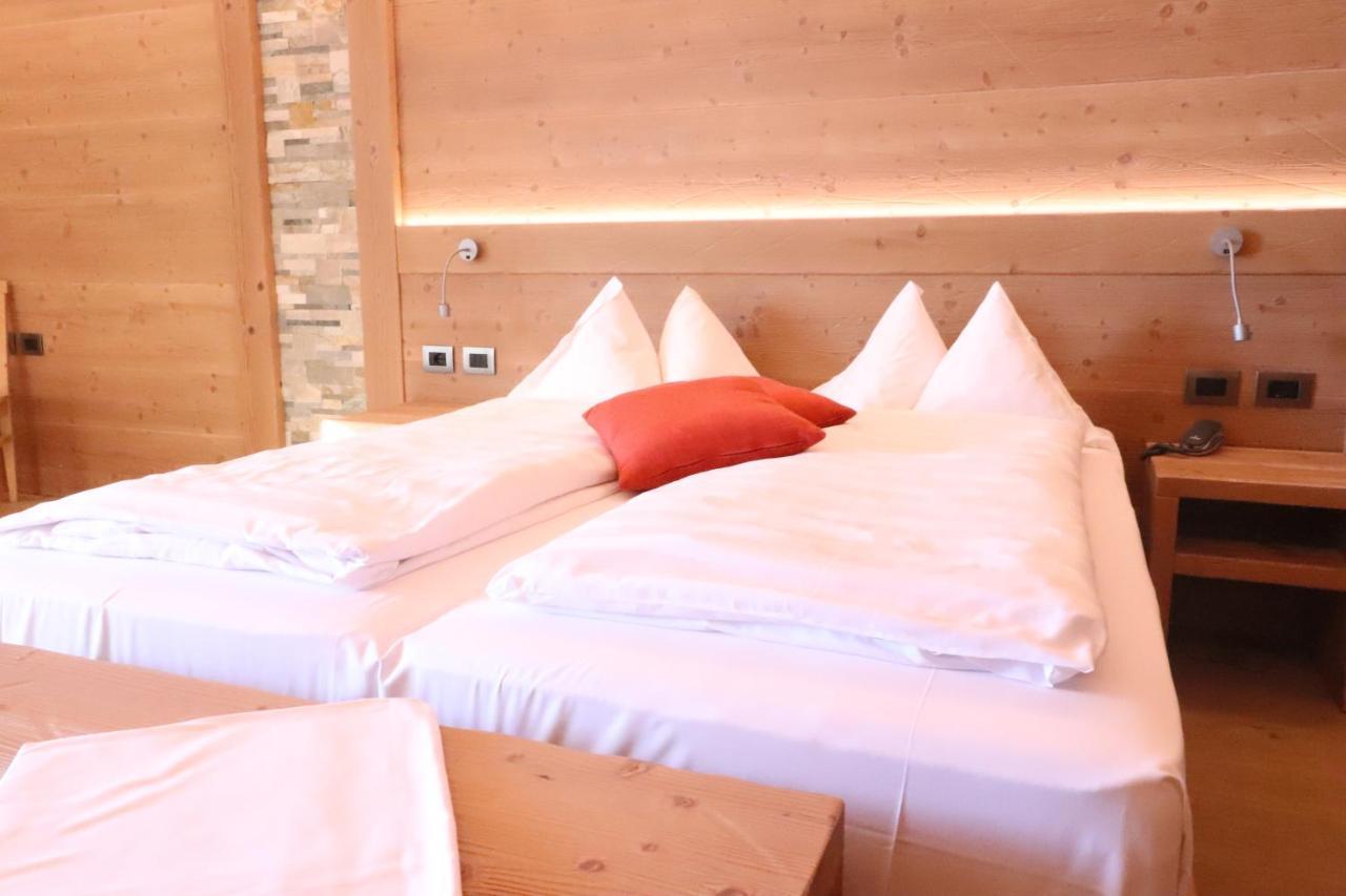 Alpen Garten Hotel Margherita Rumo المظهر الخارجي الصورة