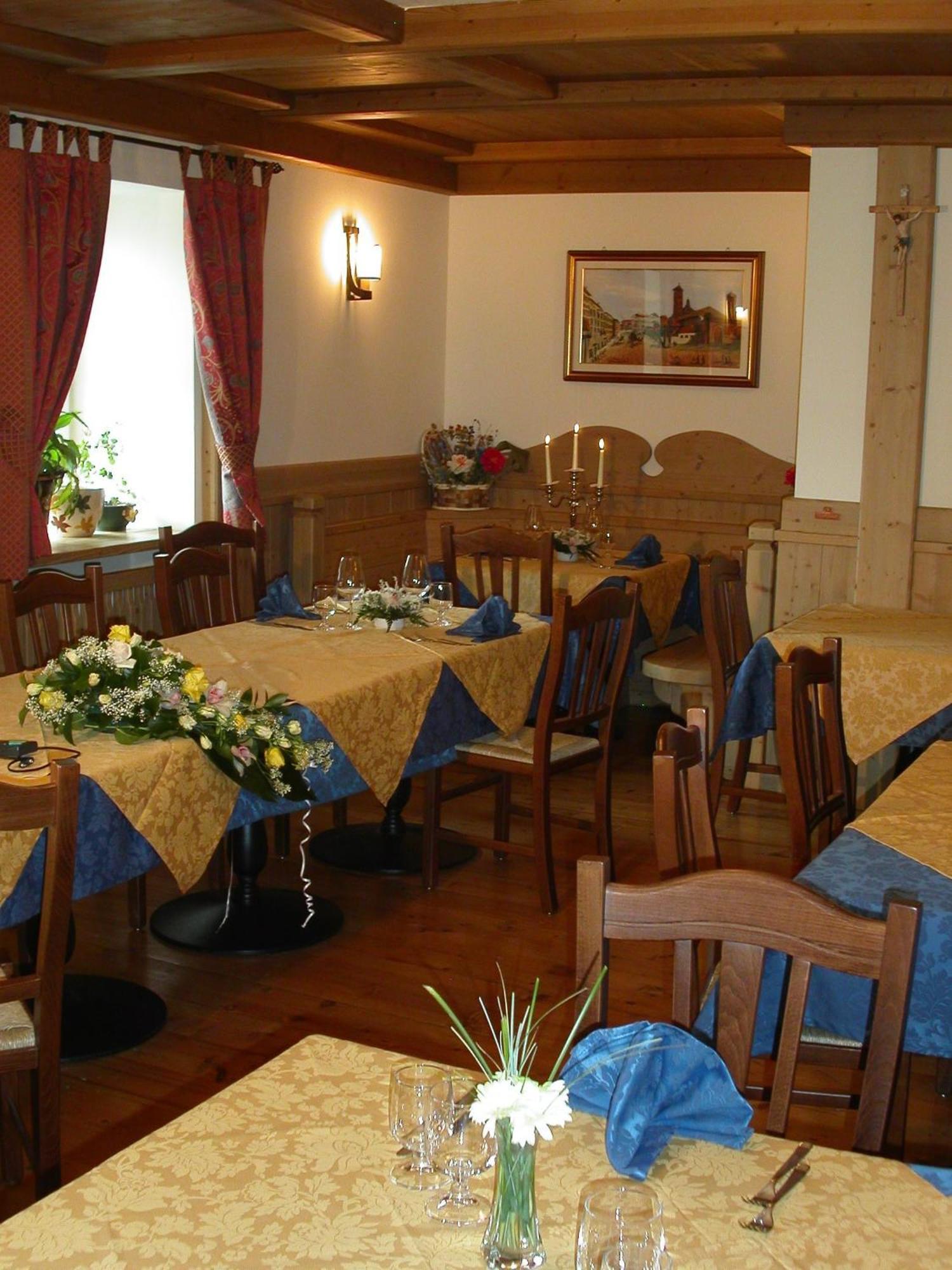 Alpen Garten Hotel Margherita Rumo المظهر الخارجي الصورة