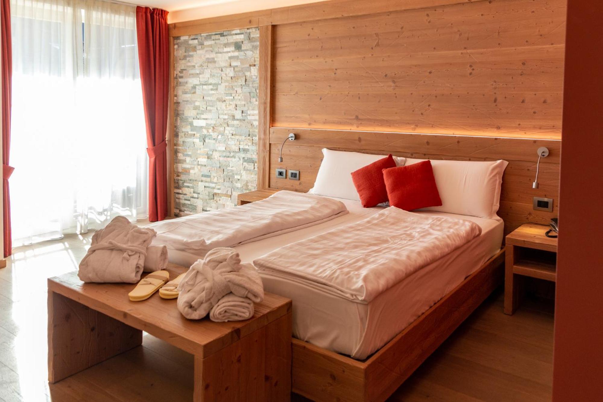 Alpen Garten Hotel Margherita Rumo المظهر الخارجي الصورة