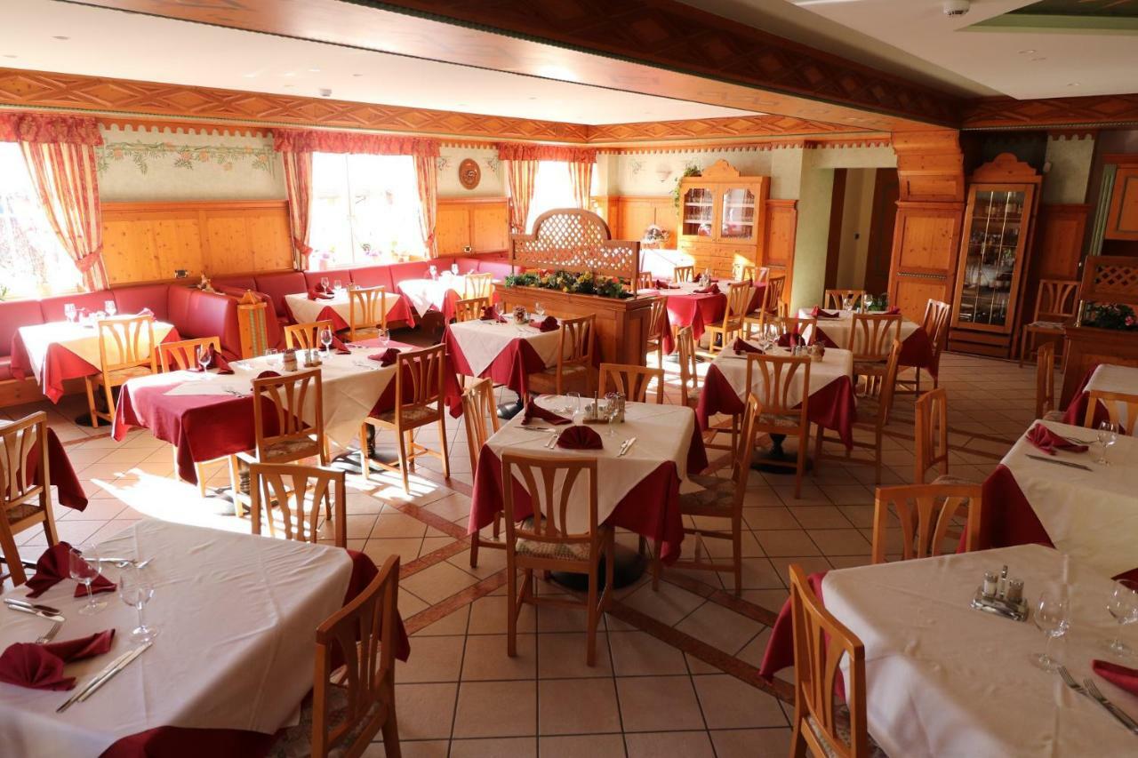 Alpen Garten Hotel Margherita Rumo المظهر الخارجي الصورة